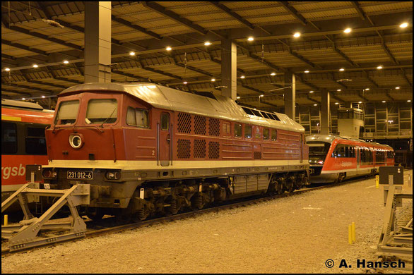 WFL beschäftigt als einziges Unternehmen eine BR 231. Am 24. Oktober 2015 ist die Lok in der Halle des Chemnitzer Hbf. abgestellt