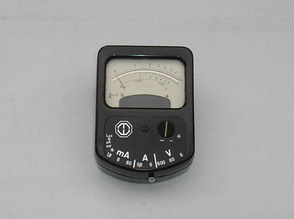 Universal Multimeter von Metrawatt Mod. Metravo von 1962