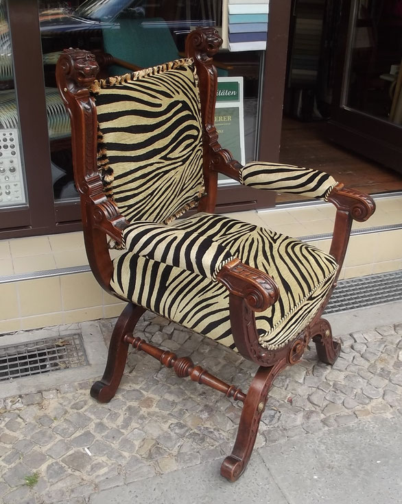 Klappliege-Sofa mit handgearbeitetem Patchwork Lederbezug