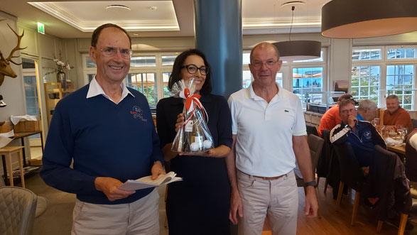 Barka gewinnt den Preis für den longest drive der Damen