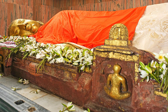 statue du Bouddha couché environ 6 mètres