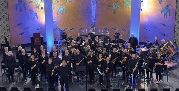 Das Moderne Blasorchester Oppau beim Adventskonzert in der Friedenskirche Ludwigshafen am 01.12.24 (Bildrechte: MBO)