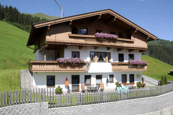 Kontakt Haus Leonhard