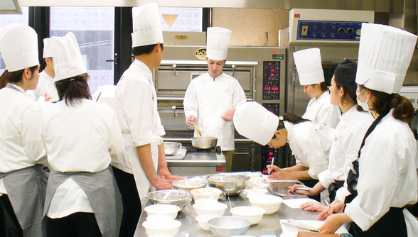 大阪府洋菓子技術専門校 大阪府洋菓子技術専門校