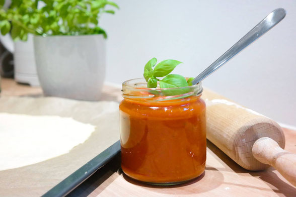 Radieschen-Kresse-Dip | proteinreich & schnell zubereitet - KULTBEERE Radieschen-Kresse-Dip | proteinreich & schnell zubereitet - KULTBEERE