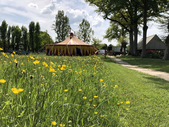 Le chapiteau de cirque, thème de l'année 2019 de l'école Saint Jean Baptiste à Saint Aubin du Pavail Châteaugiron