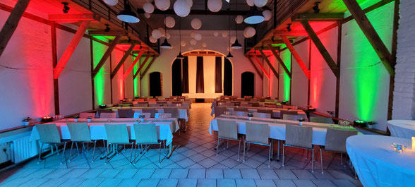DJ auf Gut Obermühle in Aachen für Hochzeit, Geburtstag und Firmenevent.