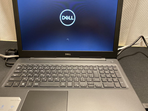 DELLの格安ノートパソコンVostro 15 3000(3582) エントリー Celeron DELLの格安ノートパソコンVostro 15 3000(3582) エントリー Celeron