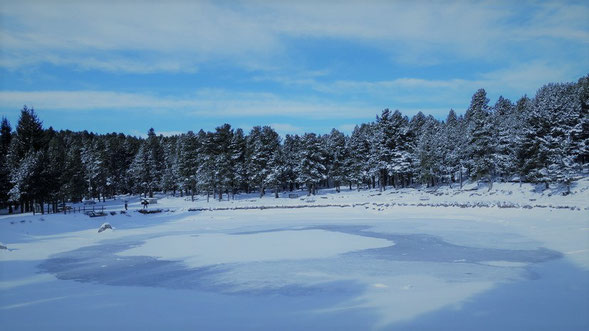 Estany de Ticó amb raquetes de neu