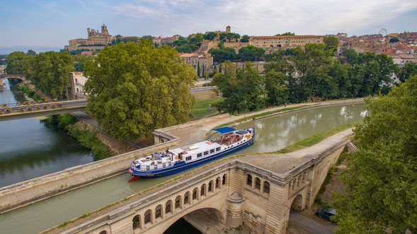 Barge bei Béziers ©European Waterways