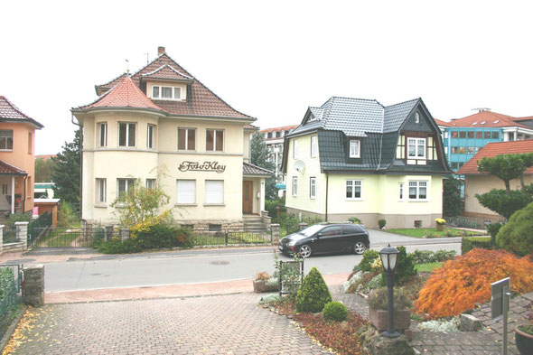 rechts Pension Pfeifer - Aufnahme 10 2013