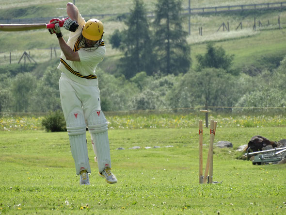 Munich CC batsman loses his wicket against Rahul in the second game on Saturday