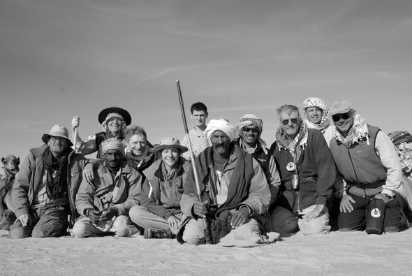 At Confluence Point N25 E28. Photograph © John Cameron 