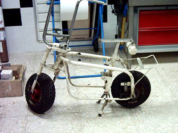 Bastidor casi "a pelo" de una Ducati Mini Marcelino Primera Serie