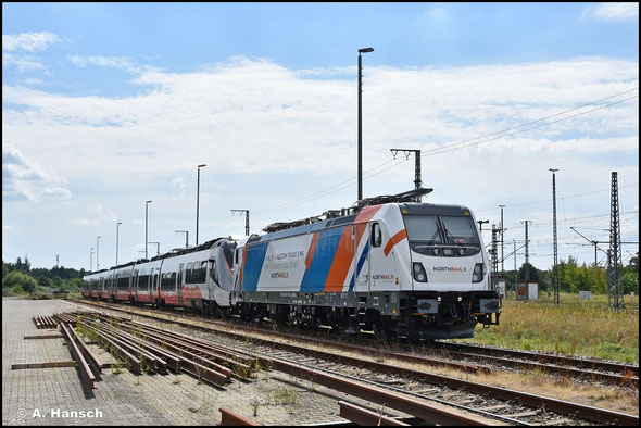 Noch ohne Fristen steht 188 100-2 mit 6442 424 am Haken in Luth. Wittenberg Hbf. abgestellt