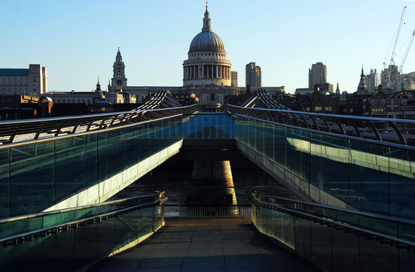 Early one morning just as wealthy inequality was rising: St Paul's from the Millenium Bridge, 2009