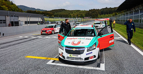 Rennfahrer aus Bad Salzuflen Dennis Bröker Chevrolet Cruze Eurocup 2019 Toyo Tires Oschersleben Pfister-Racing Tourenwagen Hoyer