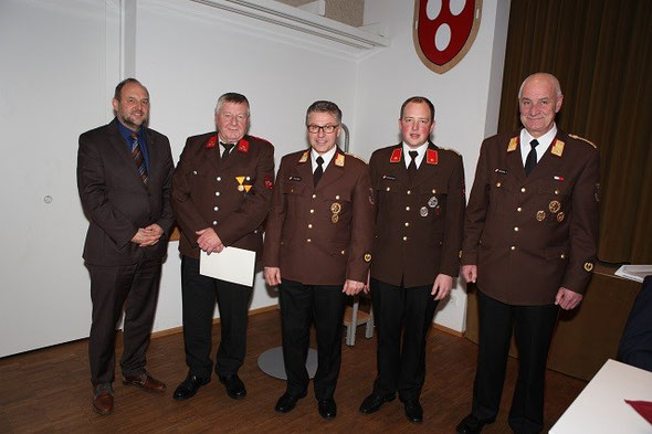 v.l.n.r. BGM Paul Hauser, HFM Fred Griesser, BFK OBR Reinhard Kircher, KDT BI Franz Auckenthaler, AK ABI Thomas Triendl