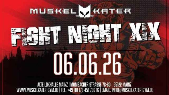 Veranstaltungsplakat: Muskelkater Fight Night XIX am 06.06.26 in der Alten Lokhalle Mainz. Rotes Design mit Kämpfer-Umriss