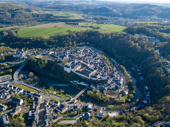 Luftbild Weilburg von Dktue, via Wikimedia