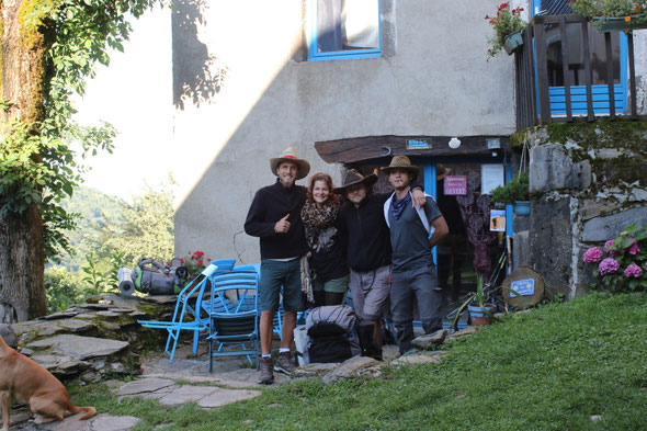 La roots dub team sur le chemin : Prayaman sound et bœuf ( musical)
