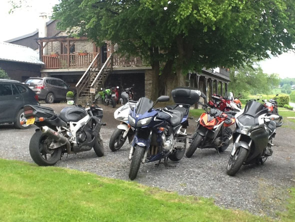 Le balcon accueille aussi les motards !