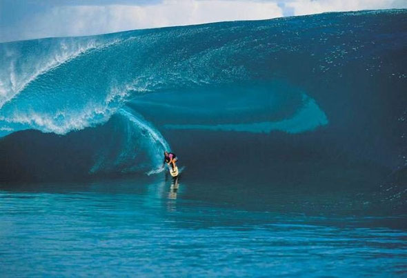 Millenium wave - Tahiti 2000