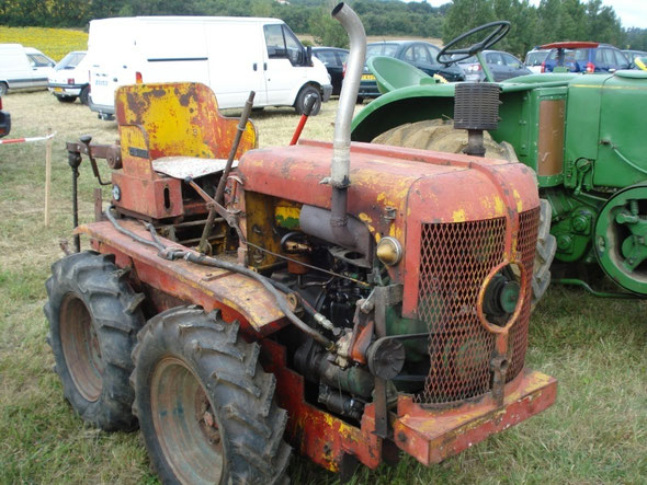 un ROUQUIER à moteur Piquand vu à Beaumont sur Léze (31)