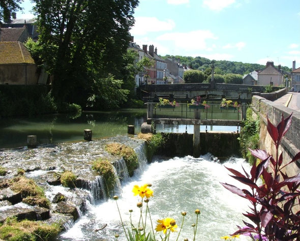 Clamecy Vue sur le Beuvron