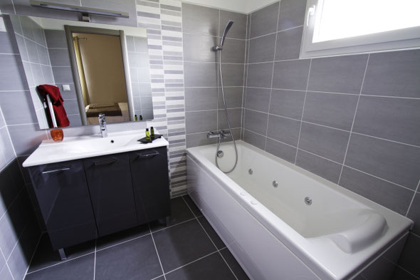 salle de bain chambre service plus
