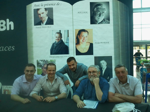 Le 7 juin 2014, "Carrefour de la culture à Douai (59). Jean-François DELAGE, David-James Kennedy, Franck Thilliez, Mallock et moi-même