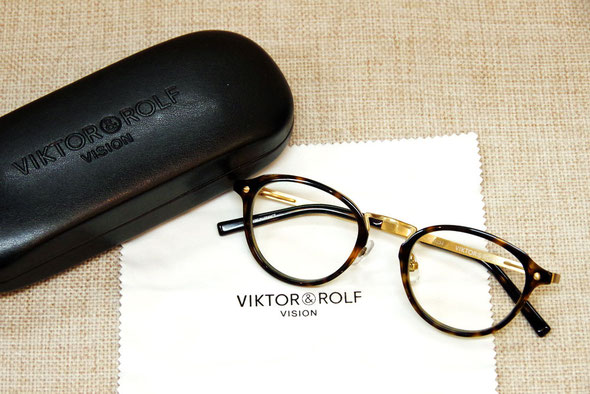 眼鏡 ヴィクター＆ロルフ（VIKTOR＆ROLF）度数はひくいですが少し