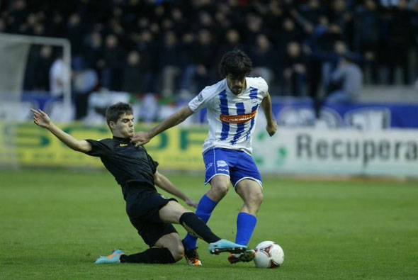 Manu García marcó el primer gol del Alavés ante el Racing B. Foto: El Correo.