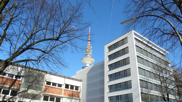 "Neue Karoline", ausgezeichnet mit dem Gebäudelabel "Green Building" der EU | © greenIMMO