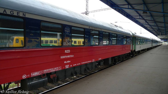 RZD-Schlafwafen CHEB - MOSKVA am R 607 "OHRE" in Cheb (20.Mai 2010)