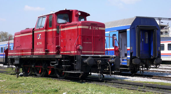OSE A 114 als Bahnhofsrangierlok im Einsatz, Thessaloniki (2.4. 2007)