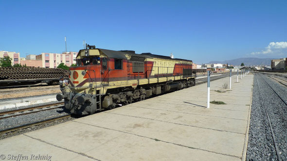 DH 365 im Bahnhof TAOURIRT (19.9. 2013)