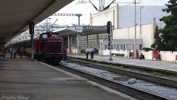 (V60) A 114 mit Zug 604 Athina - Alexandrupoli (10. Juni 2007)