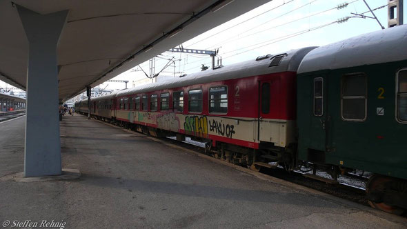 Zug 604 Athina - Alexandrupoli in Thessaloniki (10. Juni 2007)