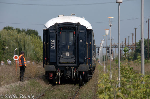 .... und der Orient Express steht ohne Energie in der "Afrikanischen Hitze" ....