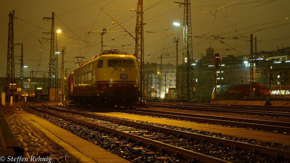 103 245-7 abgestellt in Nürnberg Hbf (5. Dezember 2013)