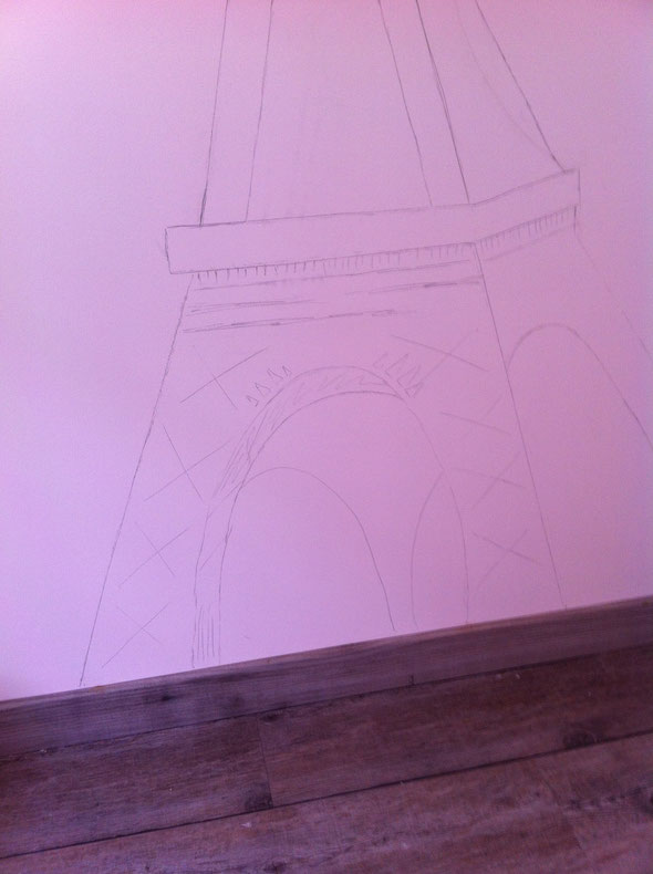 décoration chambre enfant bébé room children tour eiffel tower torre noir blanc black white dessin draw pain peinture mur wall bordeaux