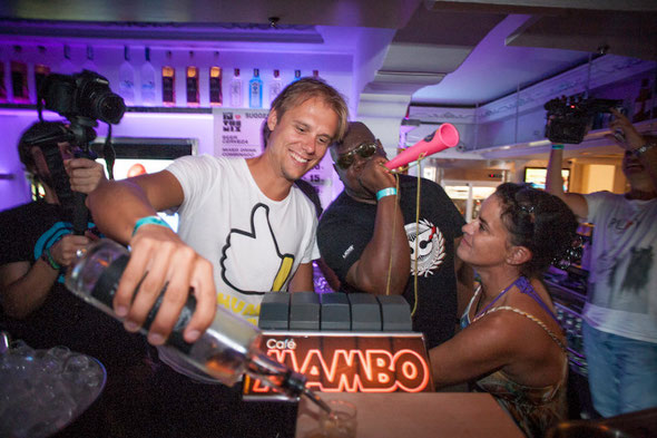 Armin van Buuren & Carl Cox | Cafe Mambo