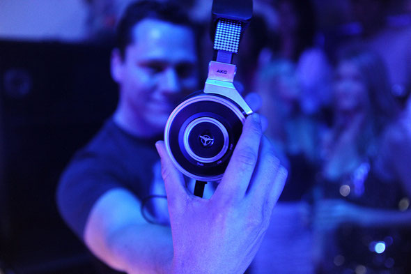 AKG by Tiësto