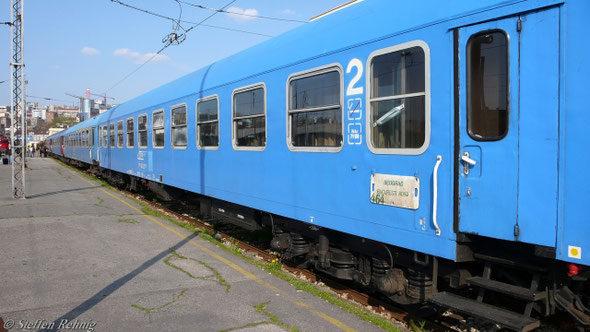 B 360/361 " BUCURESTI " Sitzwagen (Beograd  1. April 2007)