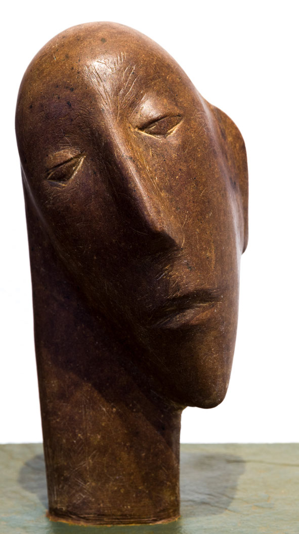 Heidrun Feistner: Zum Leben erwecken / Für Paul Eluard / Stein / 26 cm / 2023-2024 / Fotos Olaf Mokansky