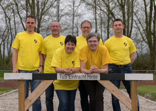 v.l.n.r.: Enrico Zieker, Hans-Dieter Klaaßen, Barbara Golz, Joachim Golz, Renate Kohle, Frank Bokker; es fehlt Sandra Friede