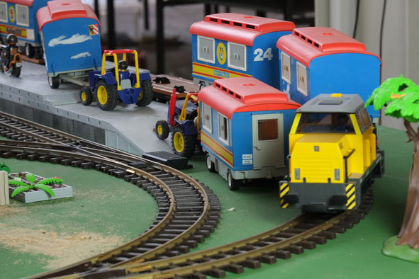 Eisenbahn Wagen Transport Miniwelten Playmobil Lathen Ausstellung 