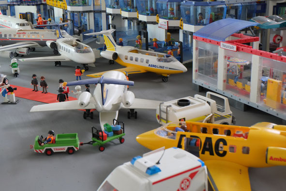 Flughafen Papst terminal Miniwelten Playmobil Lathen Ausstellung 