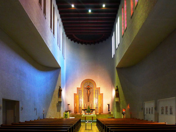 Kirche St. Thomas von Aquin in Berlin-Charlottenburg, (c) Bodo Kubrak